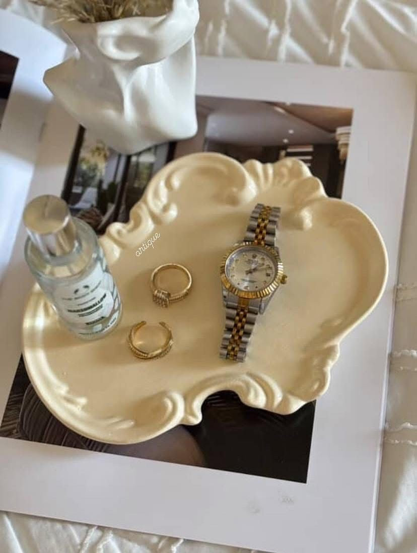 Vintage Tray 0.2