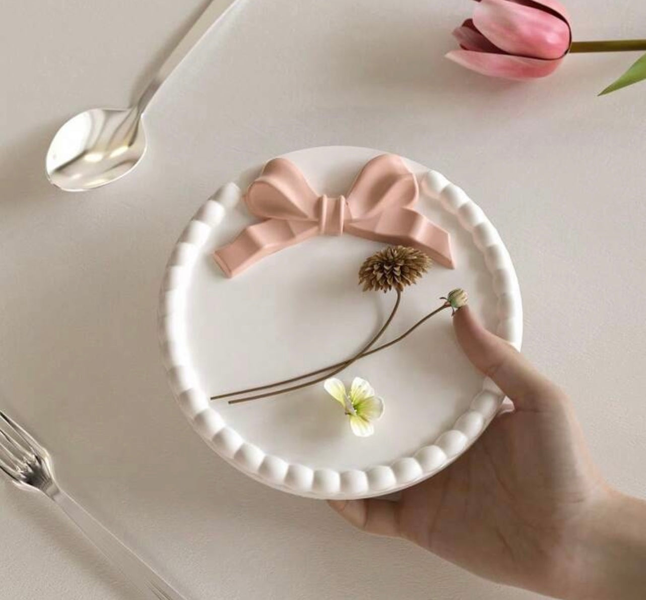 Bow Tray