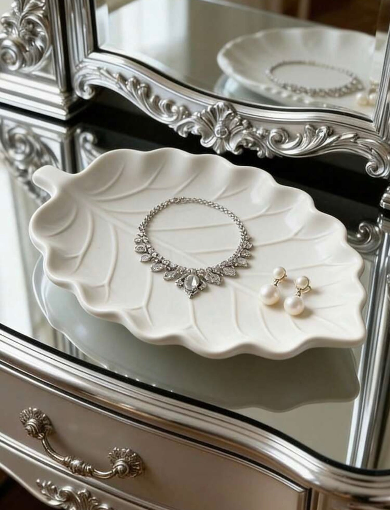 Maple Leaf Mold