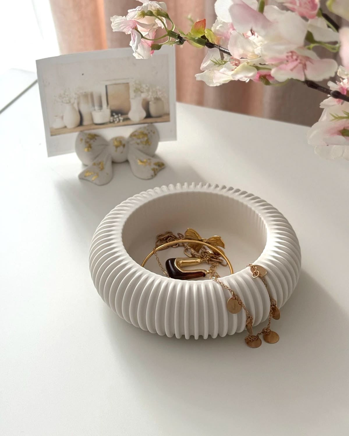 Ribbed Bowl